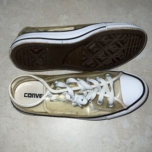 Clear converse size 7 hardly worn